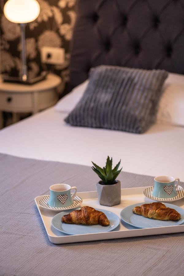 Apartments Cosmopolit ซัฟทัท ภายนอก รูปภาพ